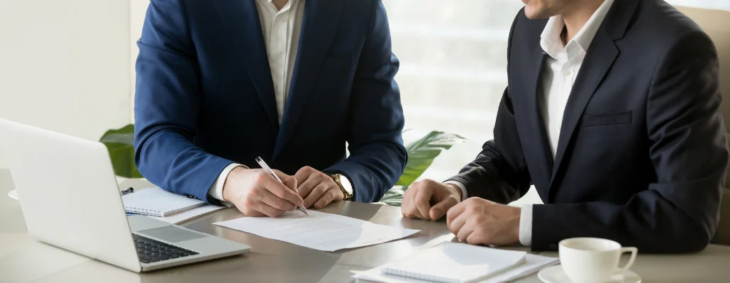 De símbolo a ativo como o registro de marca gera receita para associações